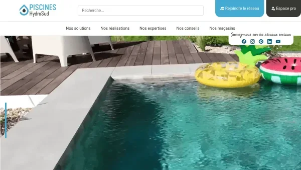 Les piscines en bois proposées par Hydrosud