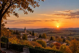Pourquoi le soleil se couche-t-il plus tôt en automne ?
