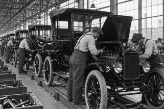 Du 4 cylindres au V12, l'histoire des moteurs de voiture