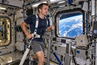 Apesanteur : pourquoi l'espace fait vieillir le corps ?